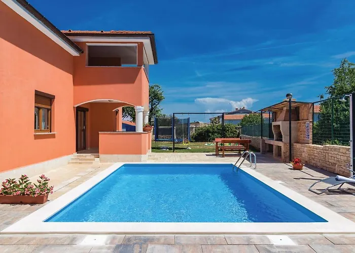 Apartament 3 Bedroom Stunning In Ližnjan