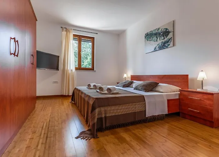 3 Bedroom Stunning In Ližnjan